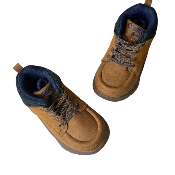 OshKosh B’Gosh Classic Hiker Boots Size 5M Unisex Pull On Tan Navy - Picture 2 of 9